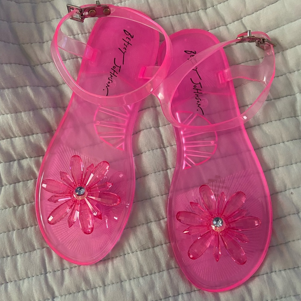 Size 8 bright pink Betsey Johnson jelly sandals